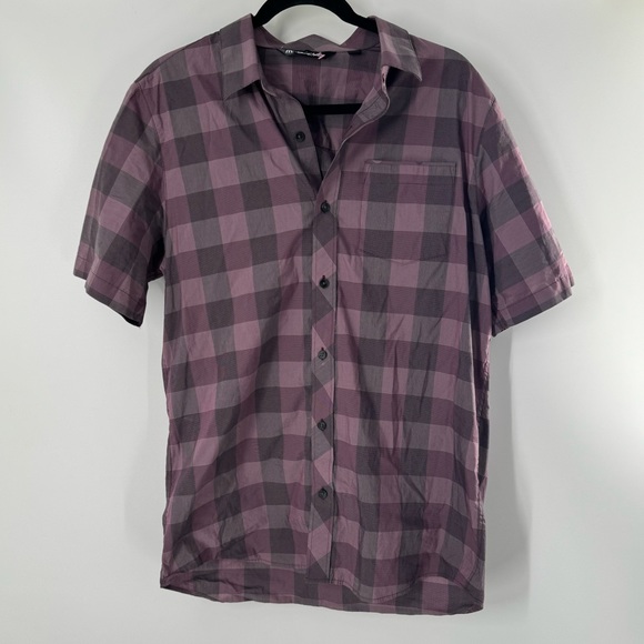 Travis Mathew Stretch Purple Button Down Men’s Short Sleeve Size M - Picture 1 of 7